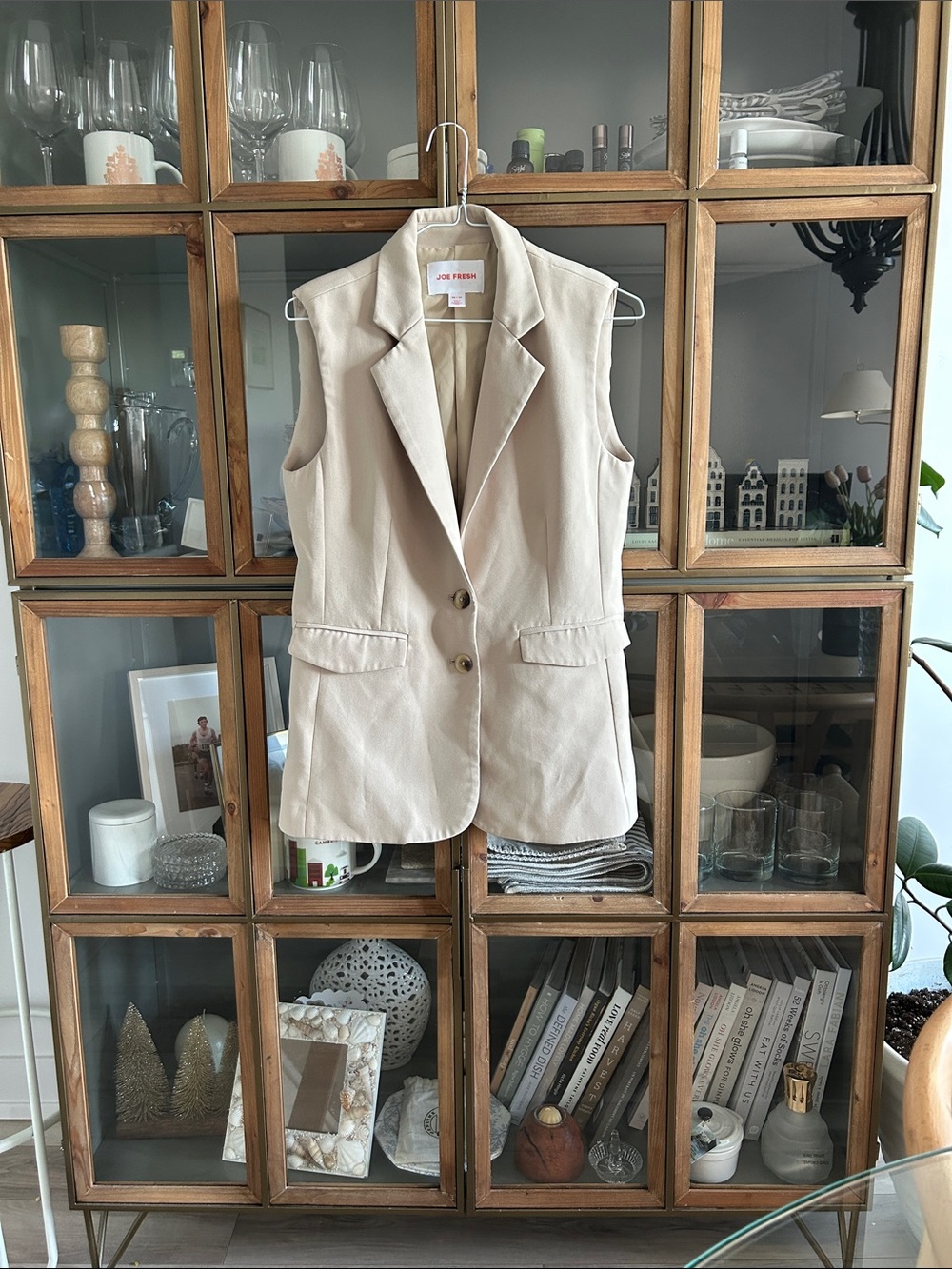 Sleeveless Tailored Vest Jacket in Beige